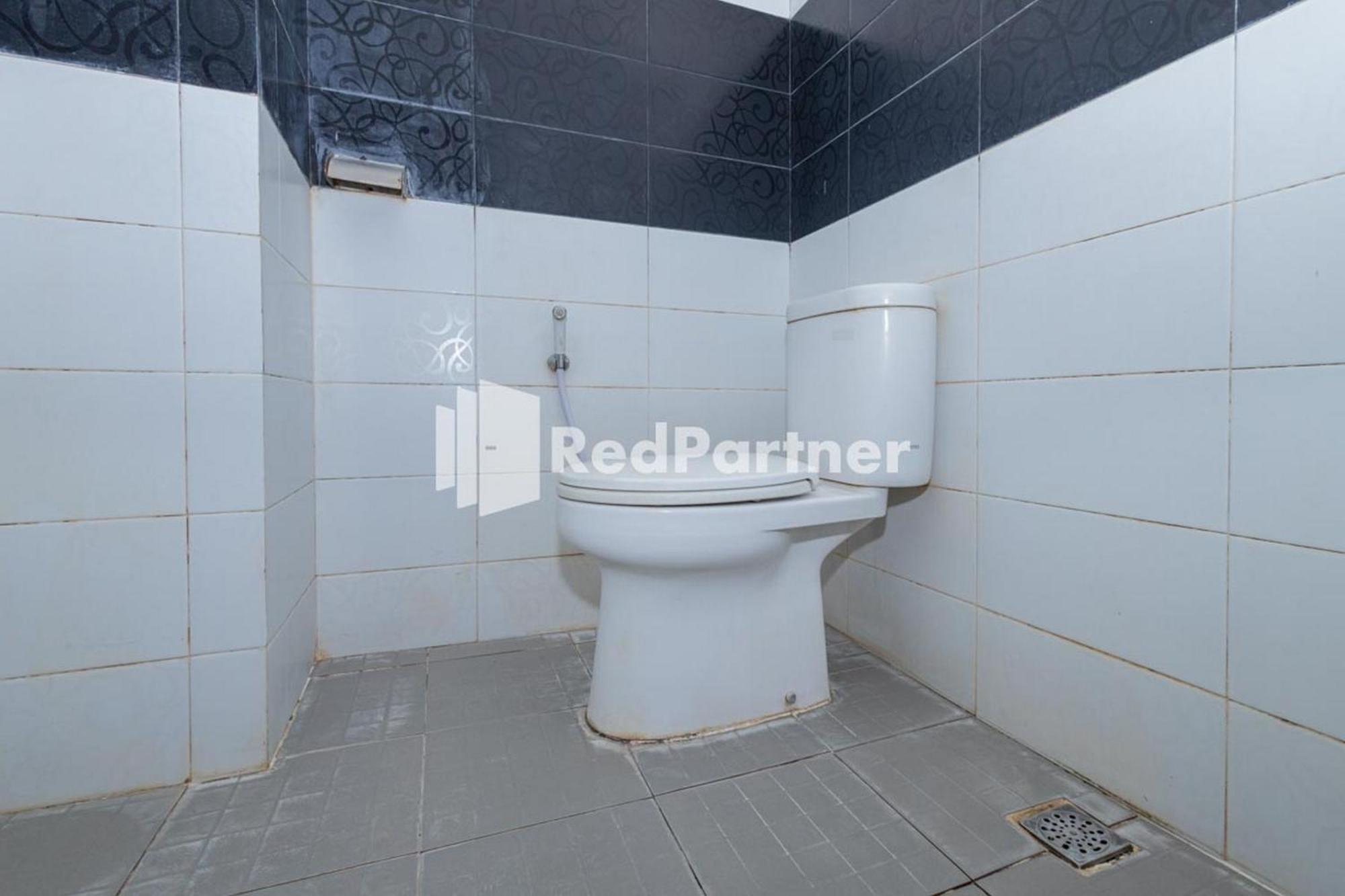 Star Hotel Jaksa Mitra Reddoorz Jakarta Buitenkant foto