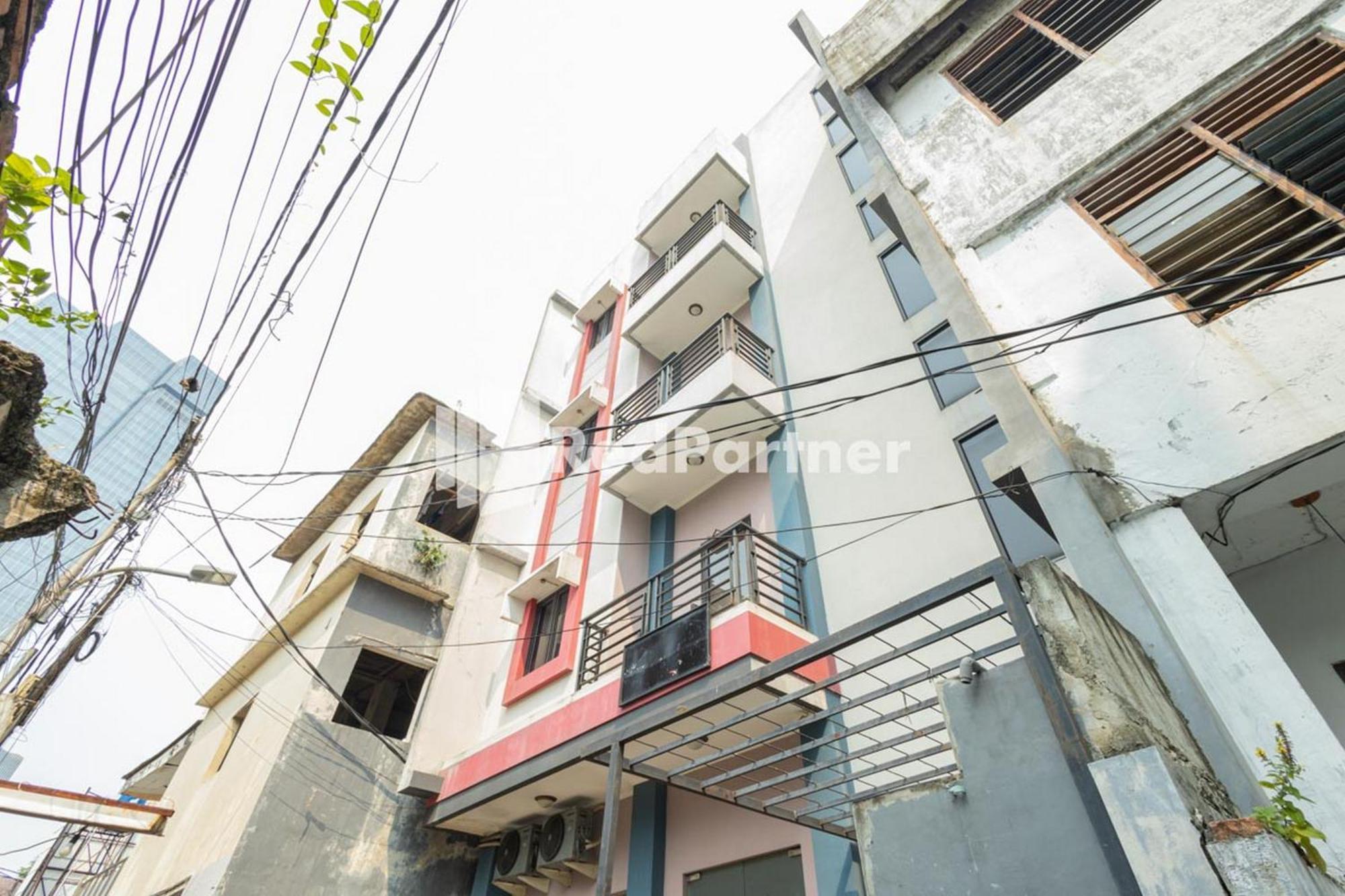 Star Hotel Jaksa Mitra Reddoorz Jakarta Buitenkant foto