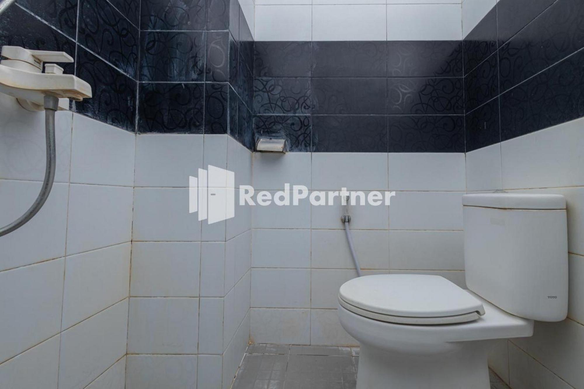 Star Hotel Jaksa Mitra Reddoorz Jakarta Buitenkant foto