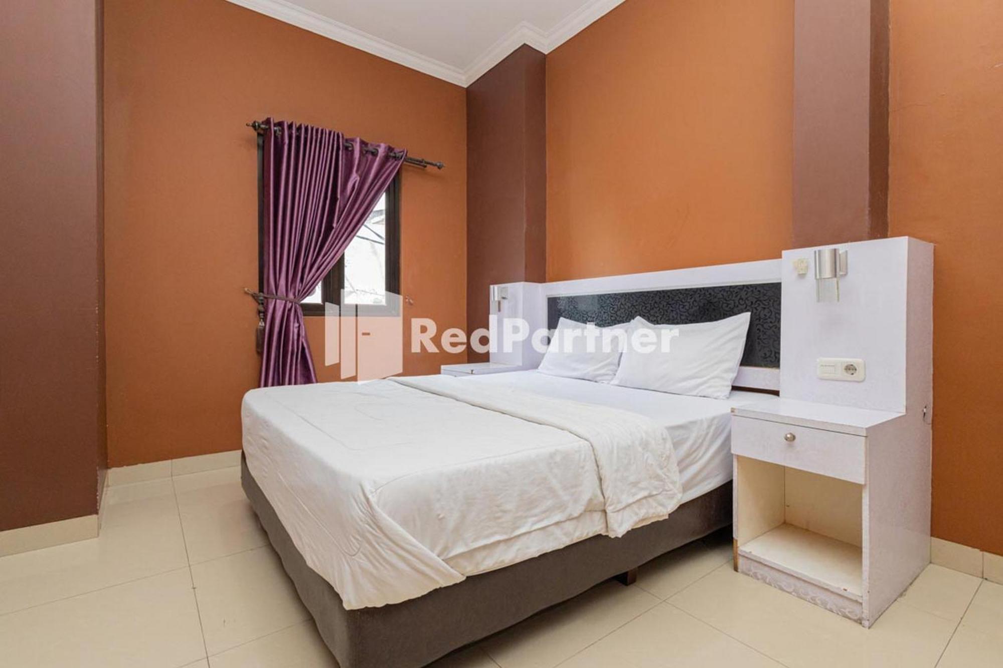 Star Hotel Jaksa Mitra Reddoorz Jakarta Buitenkant foto